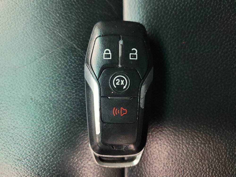 2016 Ford Explorer in Taylor, MI 48180 - 18111614 32