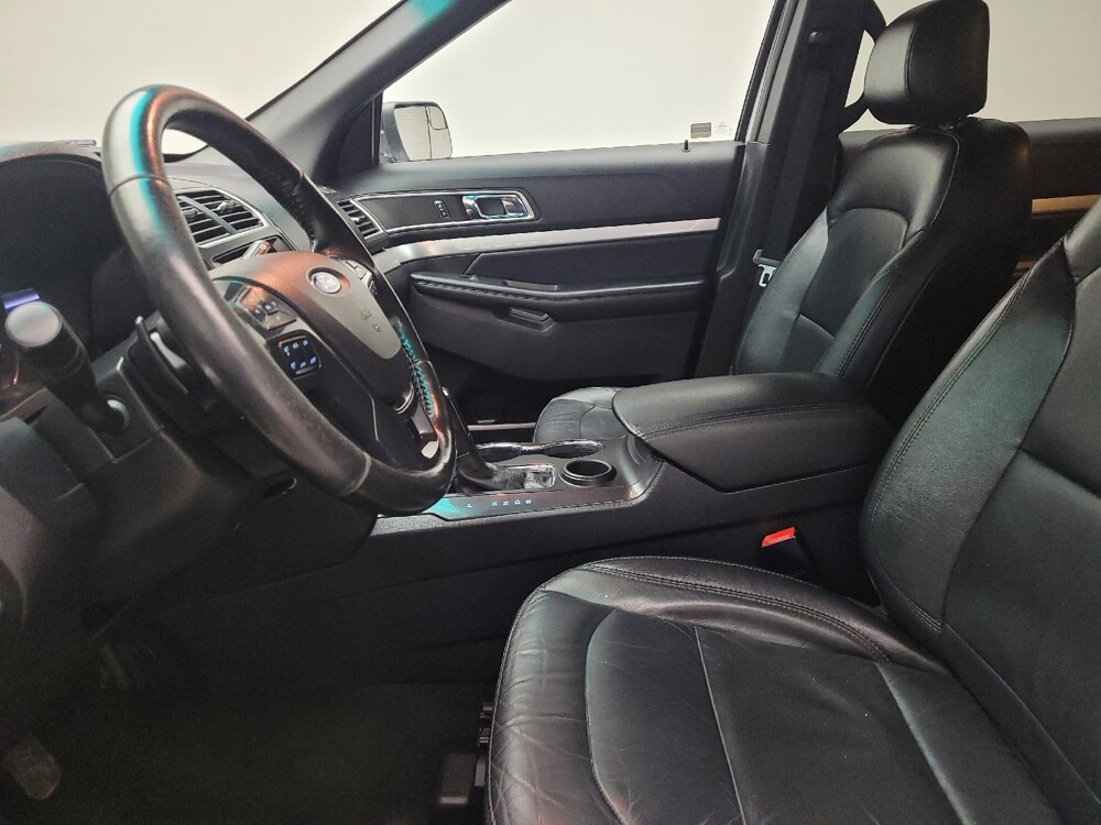 2016 Ford Explorer in Taylor, MI 48180 - 18111614 17