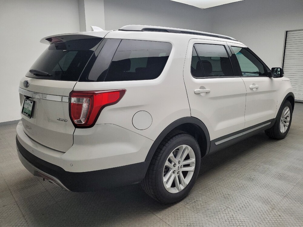 2016 Ford Explorer in Taylor, MI 48180 - 18111614 10