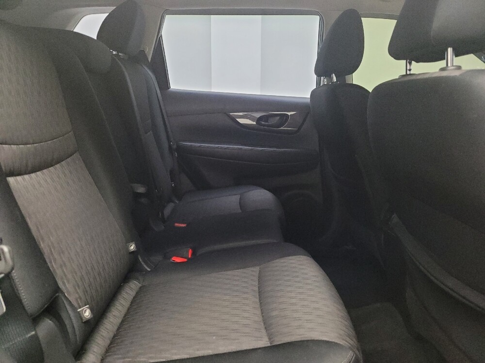 2019 Nissan Rogue in Eastpointe, MI 48021 - 18111615 19