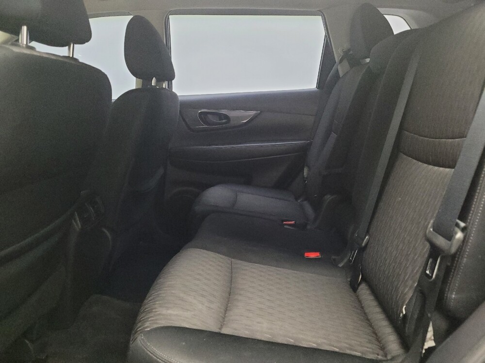 2019 Nissan Rogue in Eastpointe, MI 48021 - 18111615 18