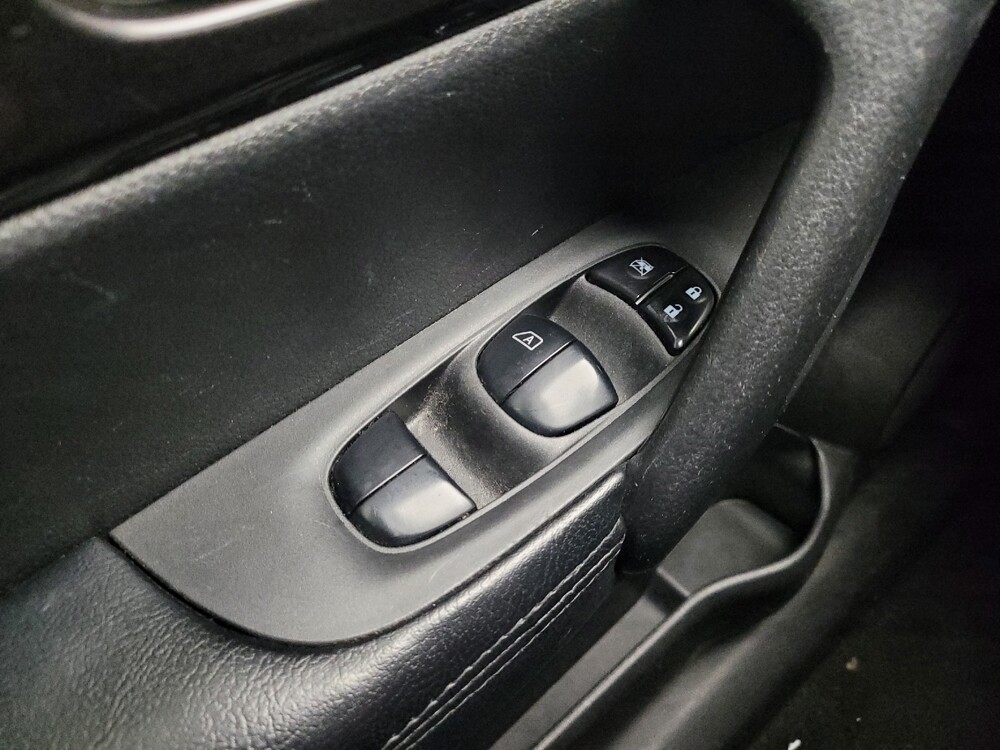 2019 Nissan Rogue in Eastpointe, MI 48021 - 18111615 27