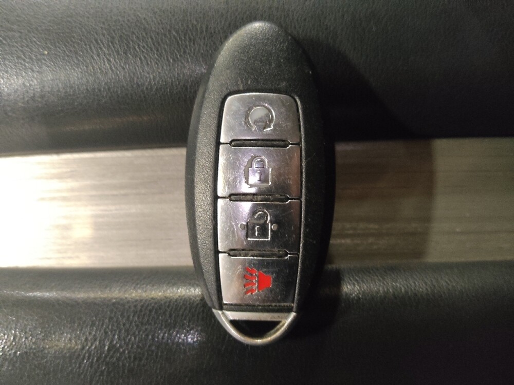 2016 Nissan Murano in Greensboro, NC 27407 - 18111617 32