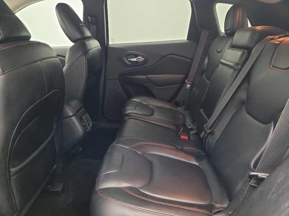 2014 Jeep Cherokee in Gainesville, FL 32609 - 18111620 18