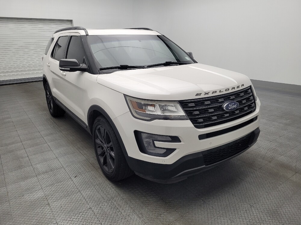 2017 Ford Explorer in Jacksonville, FL 32210 - 18111635 13