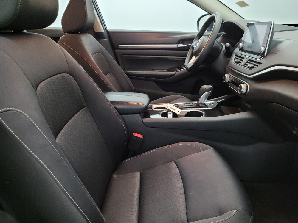 2021 Nissan Altima in Pittsburgh, PA 15237 - 18111637 21