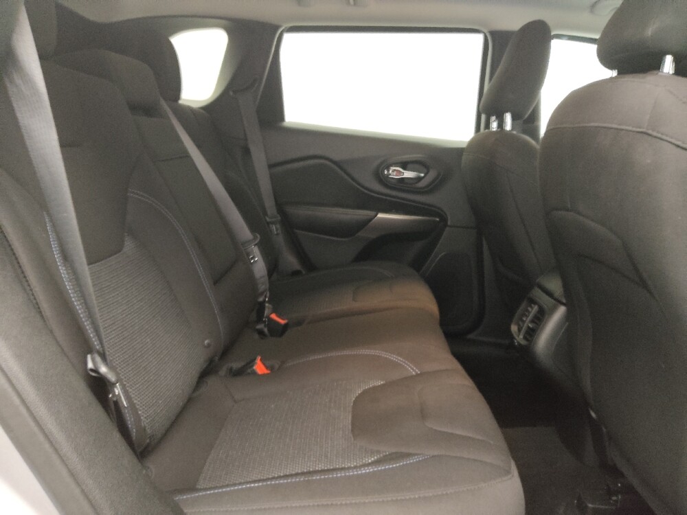 2019 Jeep Cherokee in Denver, CO 80012 - 18111640 19