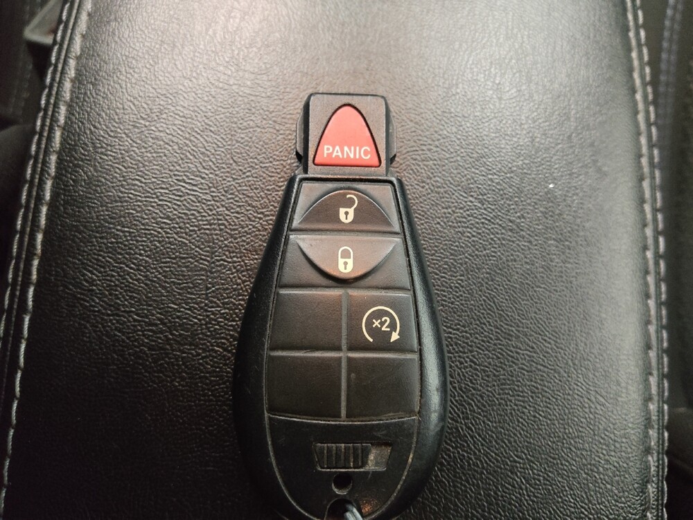 2019 Jeep Cherokee in Denver, CO 80012 - 18111640 32