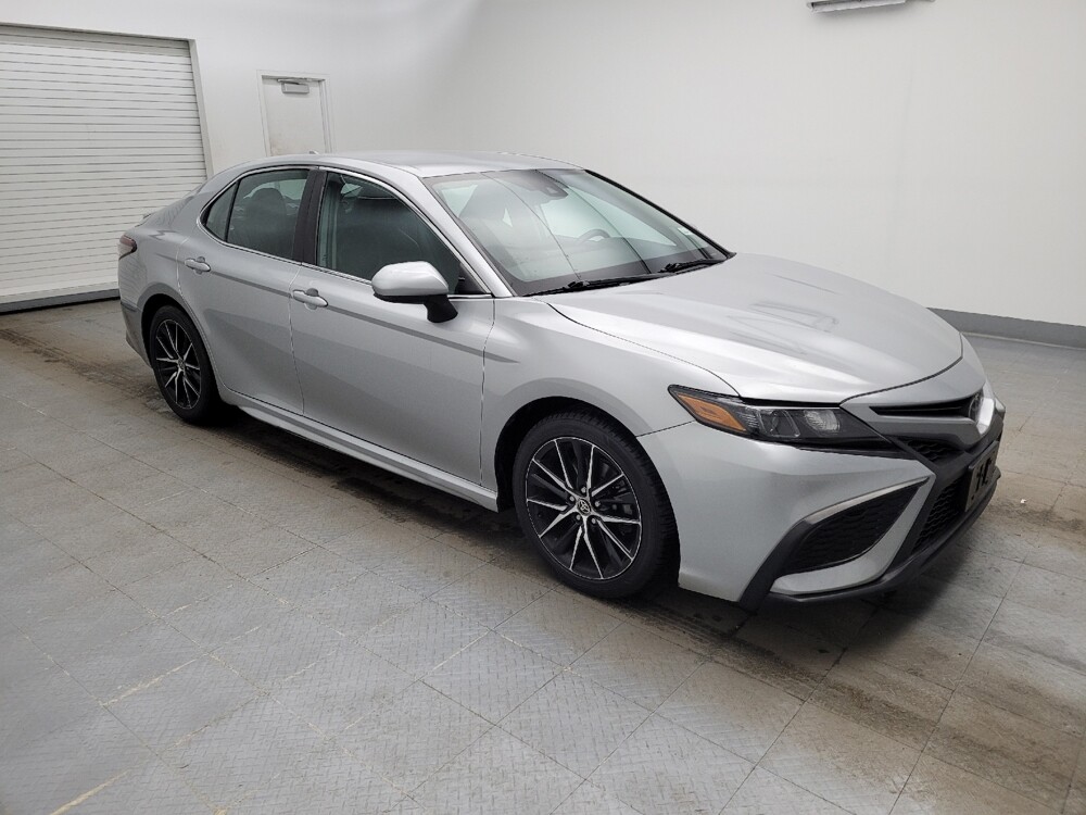 2021 Toyota Camry in Toledo, OH 43617 - 18111649 11