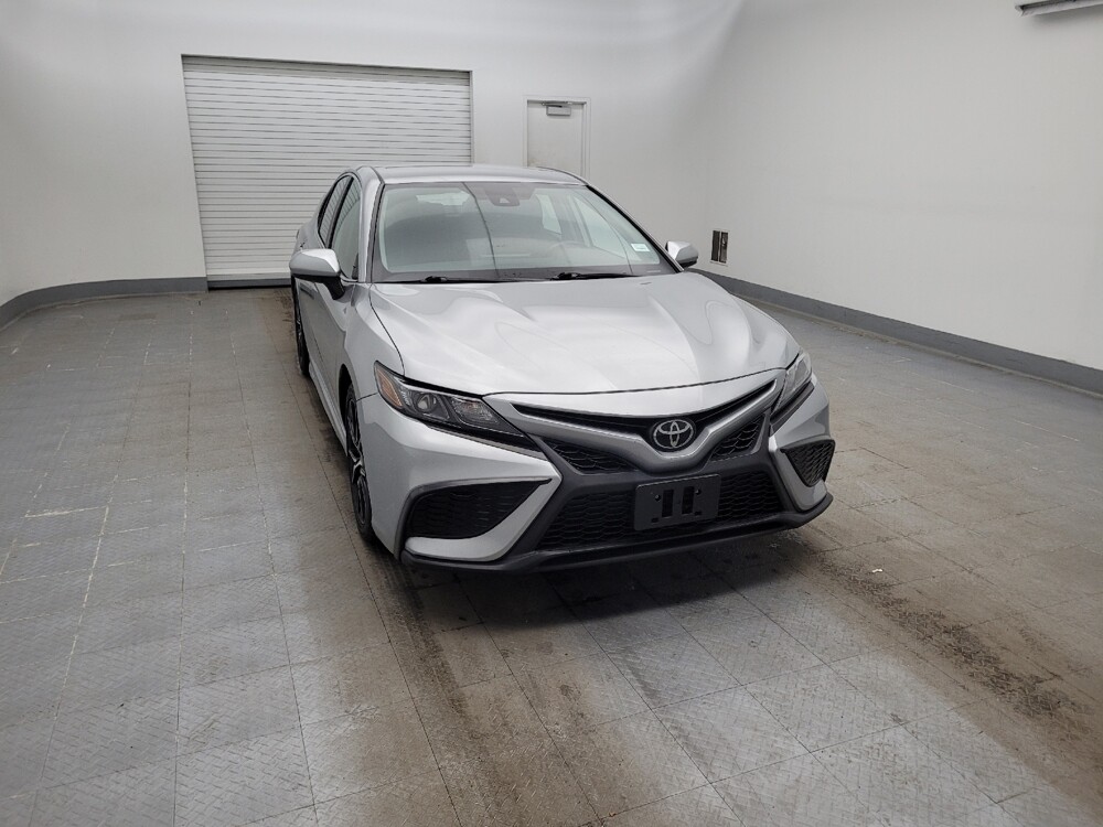 2021 Toyota Camry in Toledo, OH 43617 - 18111649 14