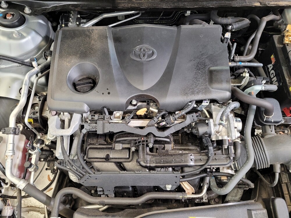 2021 Toyota Camry in Toledo, OH 43617 - 18111649 30