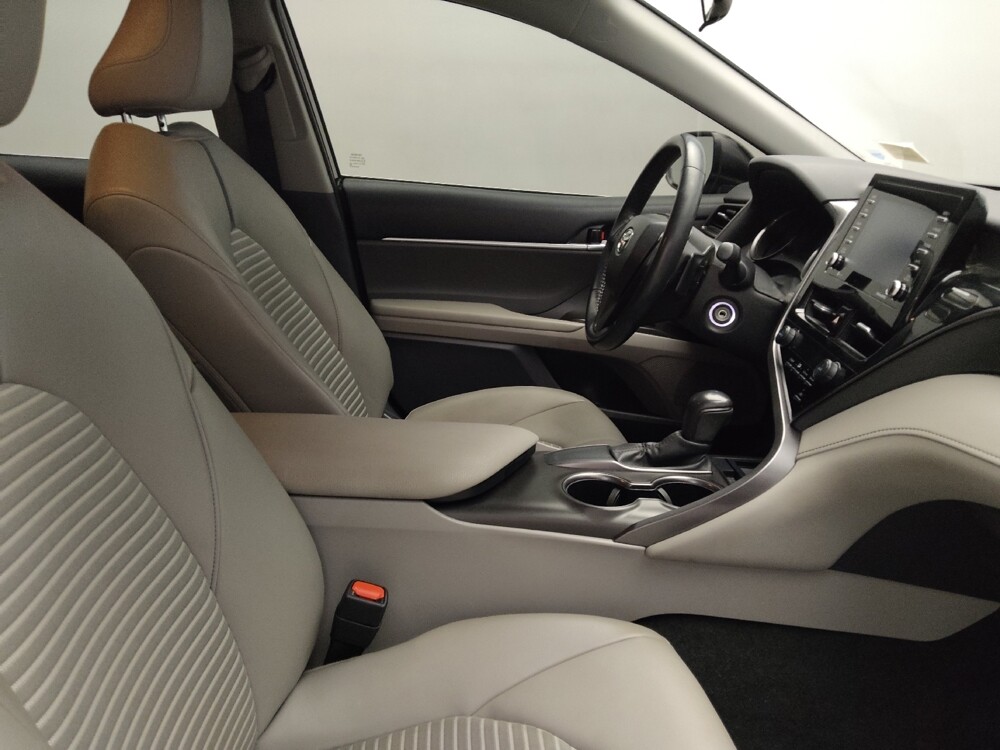 2021 Toyota Camry in Arlington, TX 76011 - 18111653 21