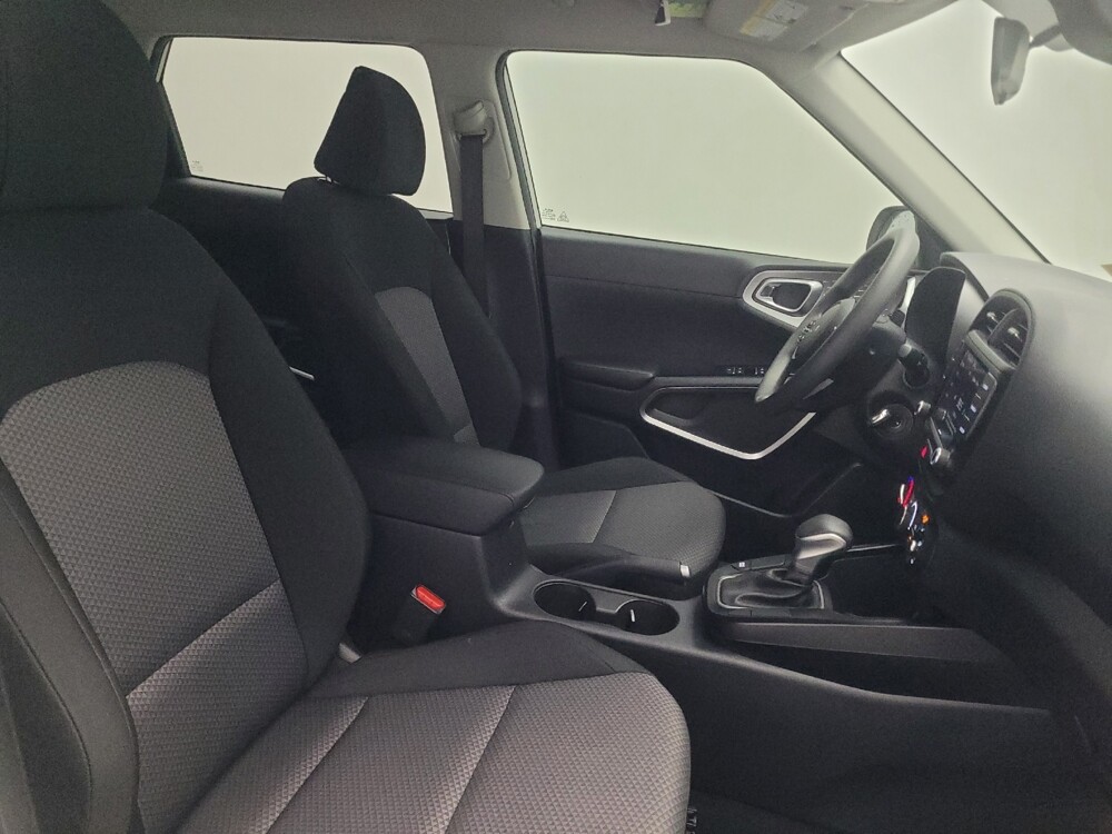 2025 Kia Soul in Macon, GA 31210 - 18111657 21