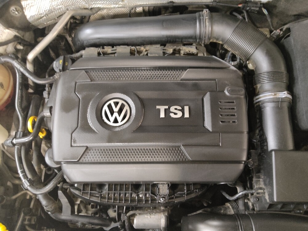 2015 Volkswagen Beetle in Tulsa, OK 74145 - 18111658 30