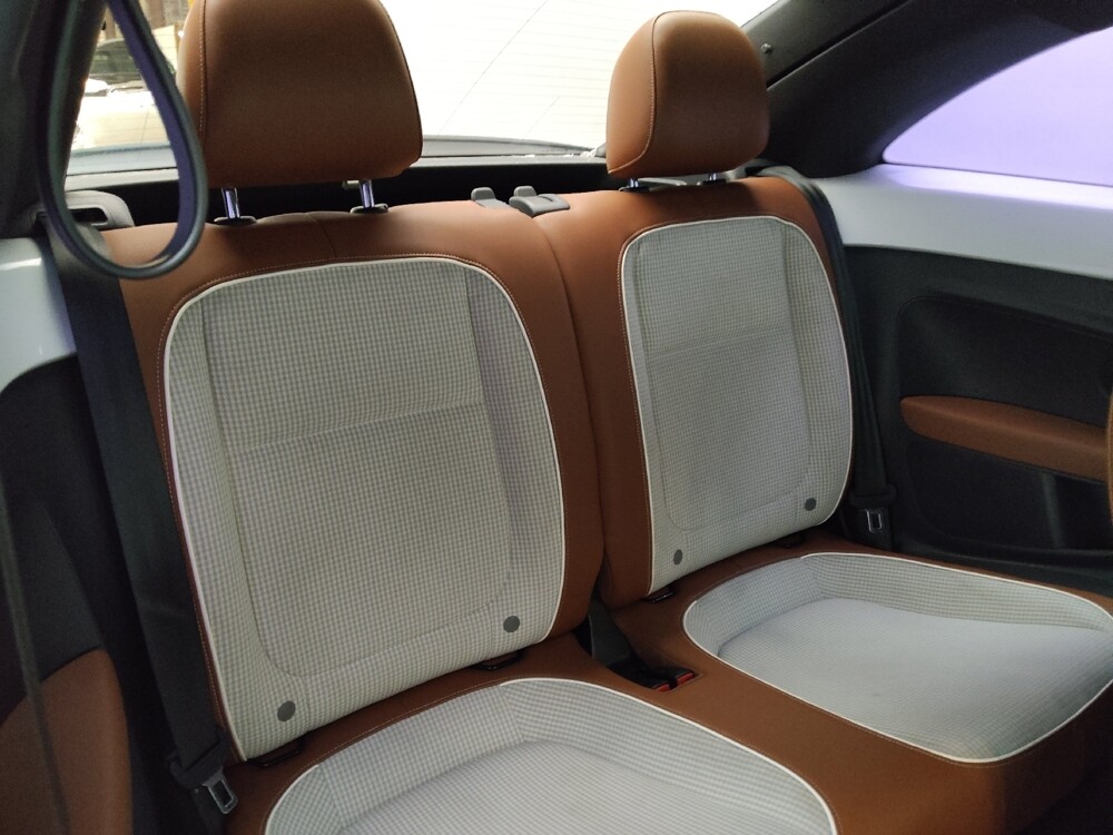 2015 Volkswagen Beetle in Tulsa, OK 74145 - 18111658 19