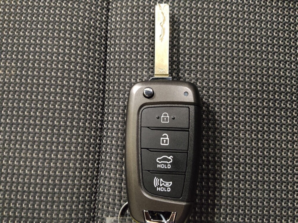 2020 Hyundai Accent in Plano, TX 75074 - 18111659 32