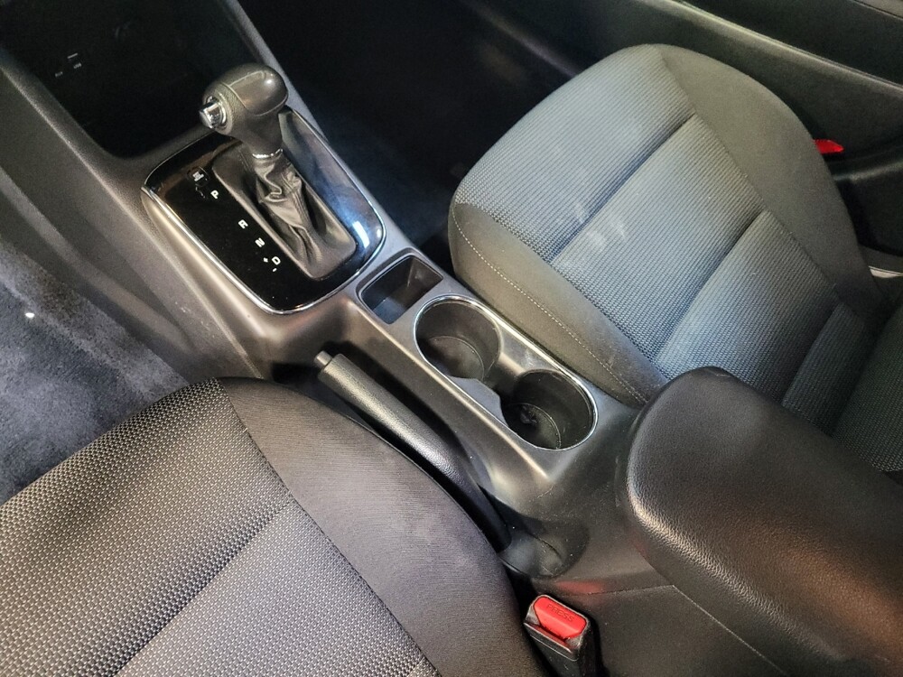 2017 Kia Forte in Riverside, CA 92504 - 18111660 26