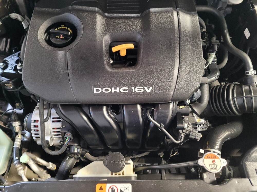 2017 Kia Forte in Riverside, CA 92504 - 18111660 30