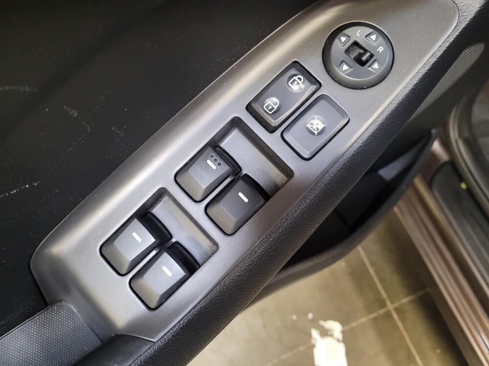 2017 Kia Forte in Riverside, CA 92504 - 18111660 27