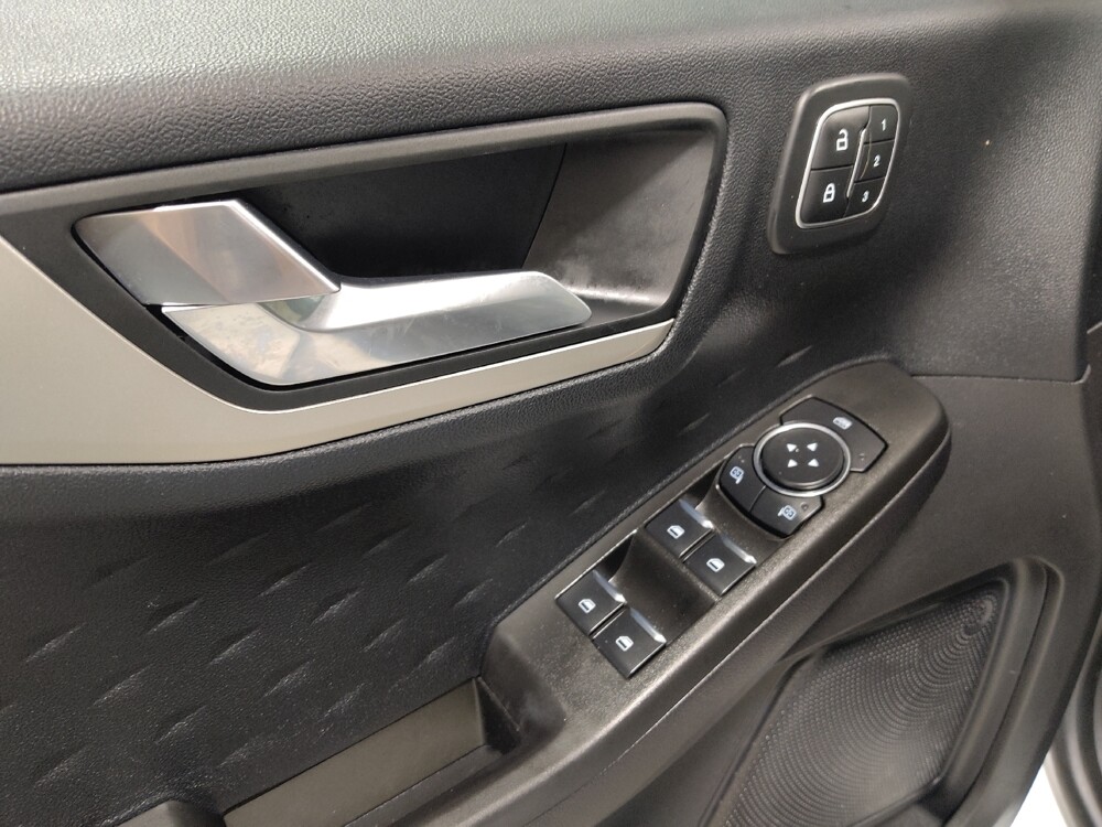 2020 Ford Escape in Columbus, OH 43231 - 18111661 27