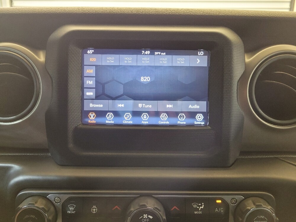 2019 Jeep Wrangler in Miamisburg, OH 45342 - 18111662 25