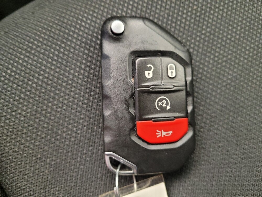 2019 Jeep Wrangler in Miamisburg, OH 45342 - 18111662 32