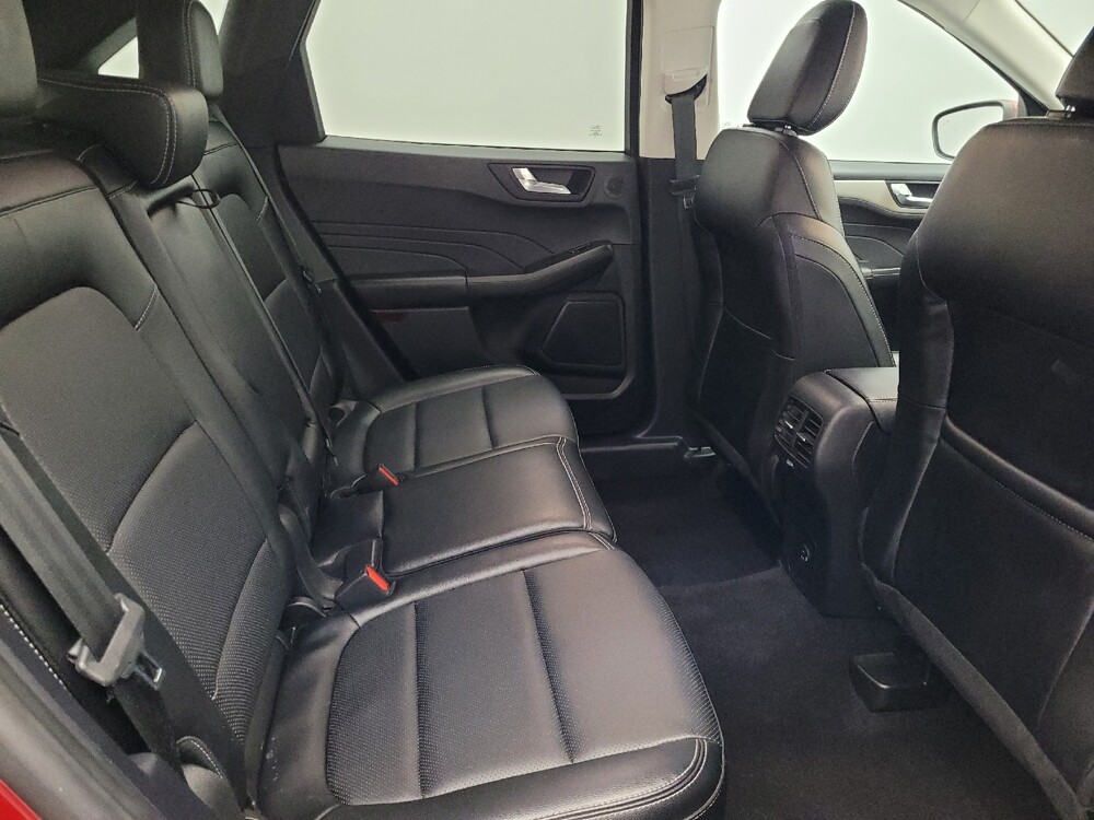 2022 Ford Escape in Hialeah, FL 33014 - 18111672 19