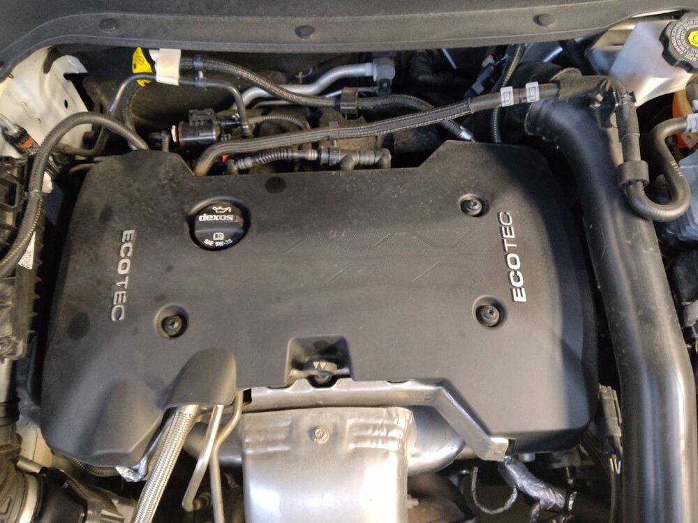 2018 Chevrolet Equinox in Columbia, SC 29210 - 18111675 30