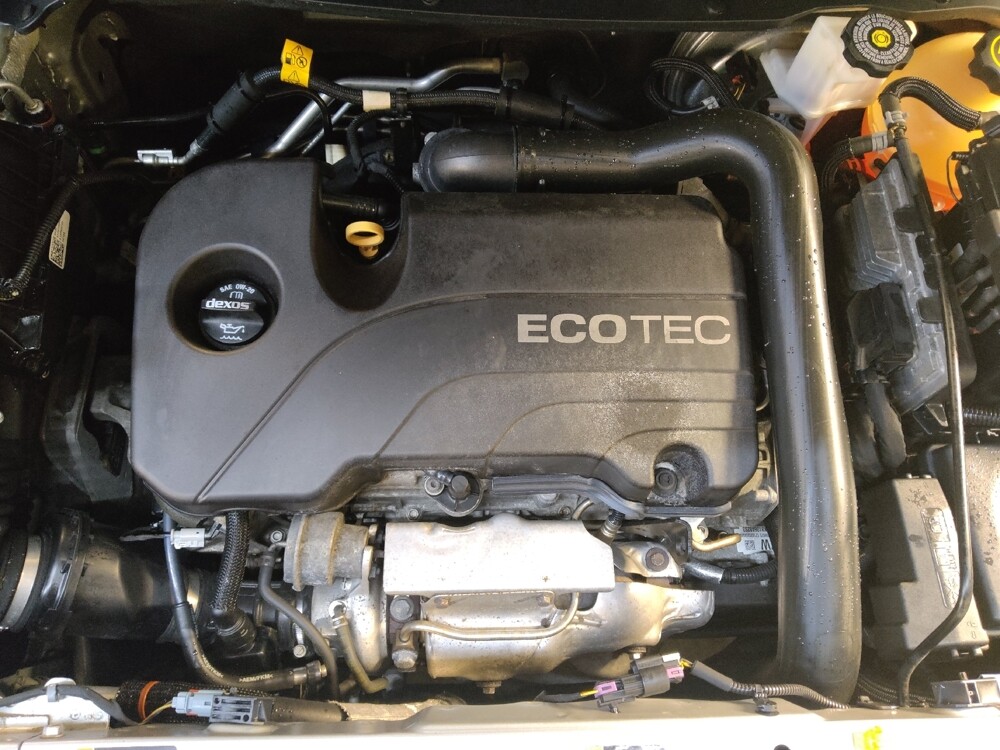 2018 Chevrolet Equinox in Columbia, SC 29210 - 18111677 30