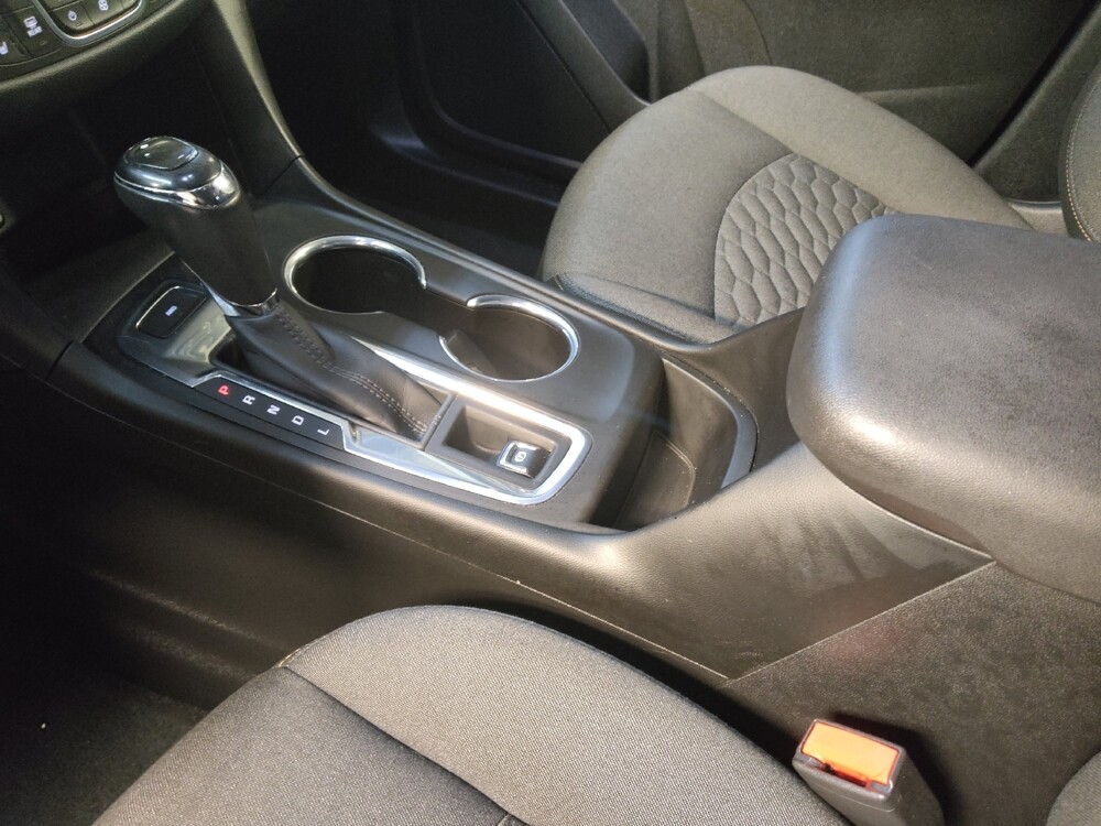 2018 Chevrolet Equinox in Columbia, SC 29210 - 18111677 26