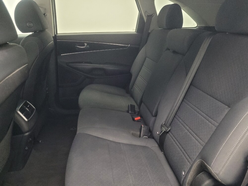 2020 Kia Sorento in Indianapolis, IN 46219 - 18111682 18
