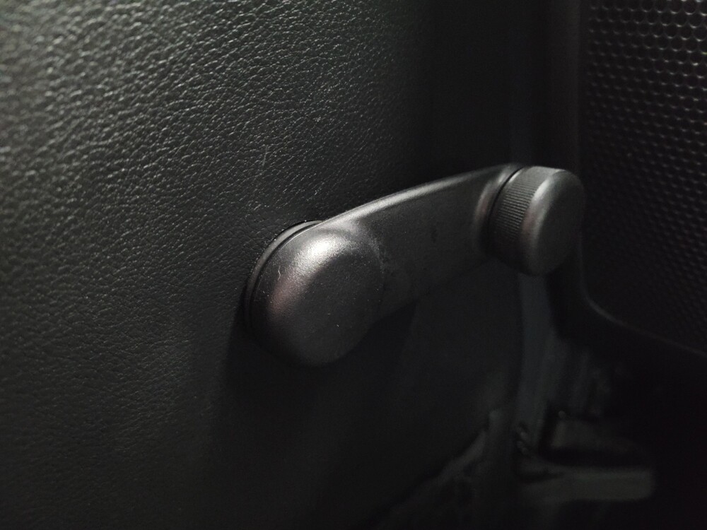 2018 Jeep Wrangler in Miamisburg, OH 45342 - 18111684 27