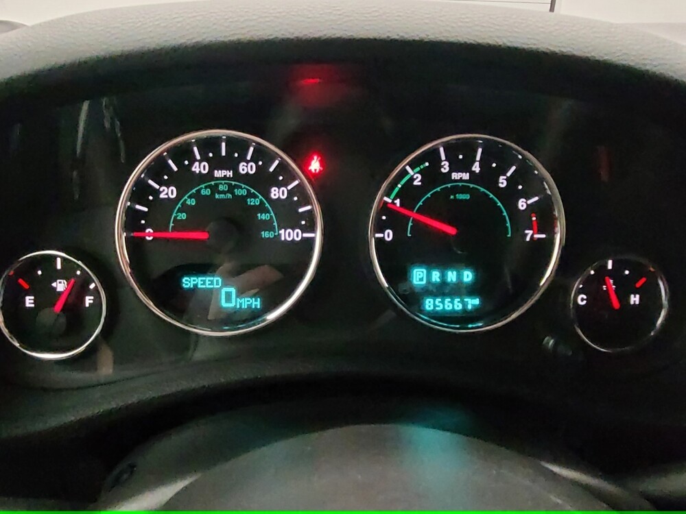 2018 Jeep Wrangler in Miamisburg, OH 45342 - 18111684 23