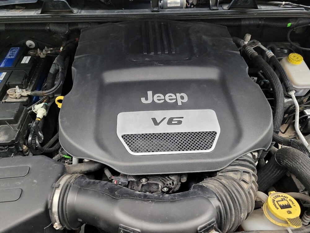 2018 Jeep Wrangler in Miamisburg, OH 45342 - 18111684 30