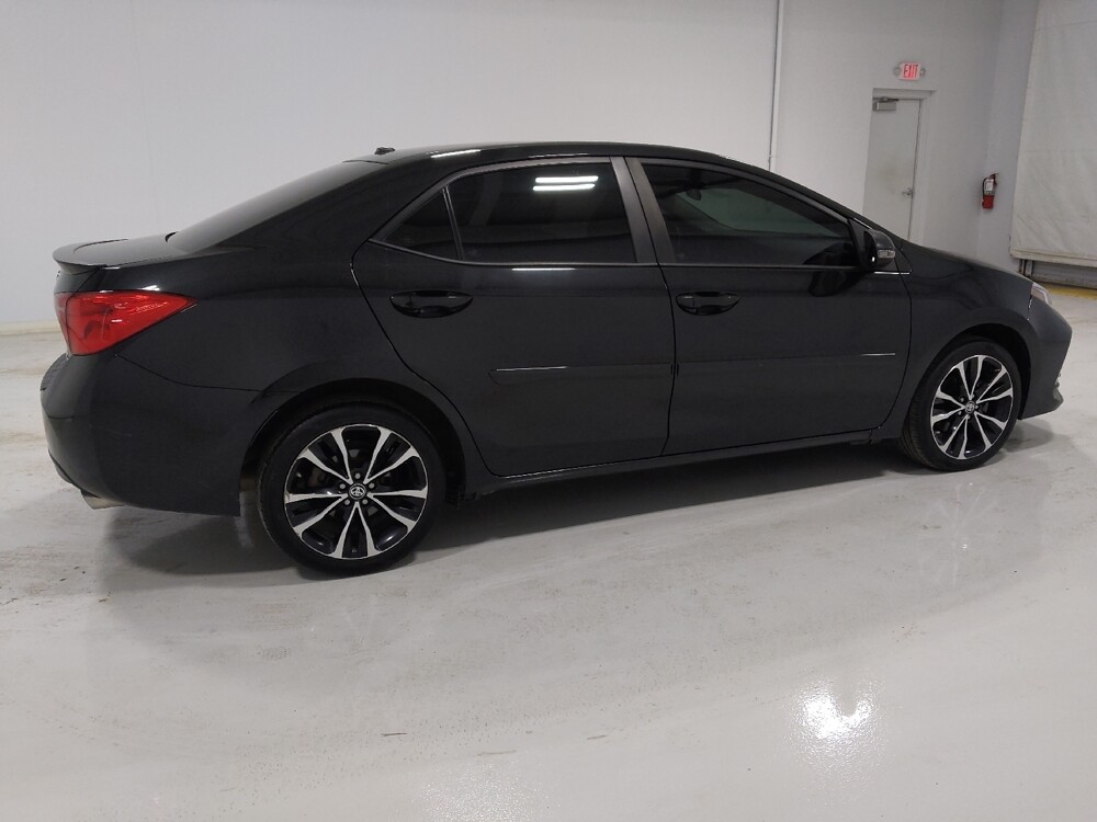 2019 Toyota Corolla in Columbus, OH 43231 - 18111691 10