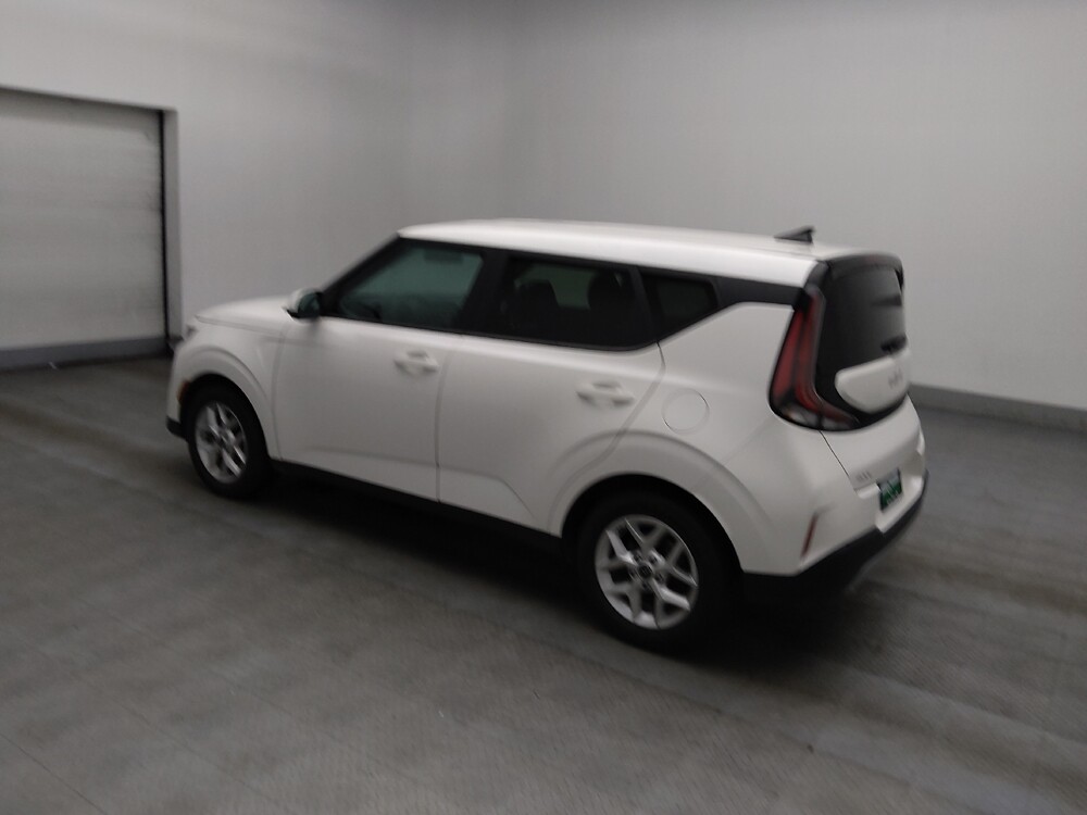 2023 Kia Soul in Stone Mountain, GA 30083 - 18111693 3