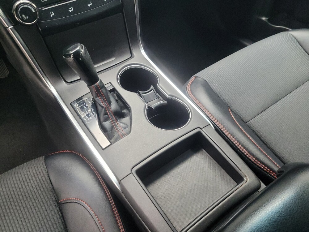 2016 Toyota Camry in Highland, IN 46322 - 18111697 26