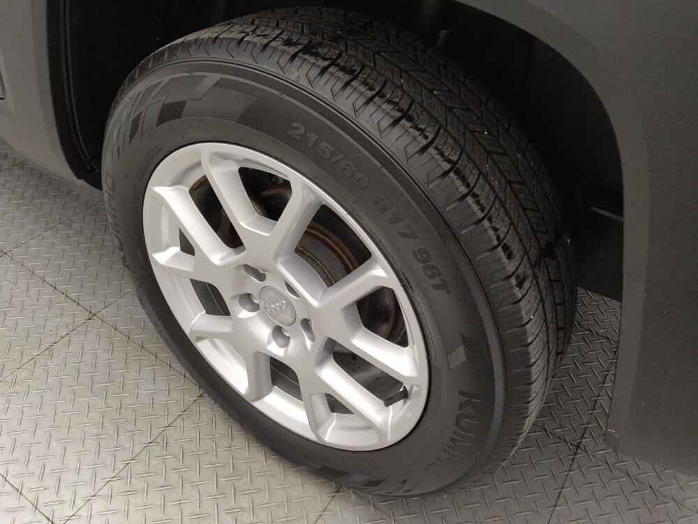 2020 Jeep Renegade in Baton Rouge, LA 70816 - 18111700 31