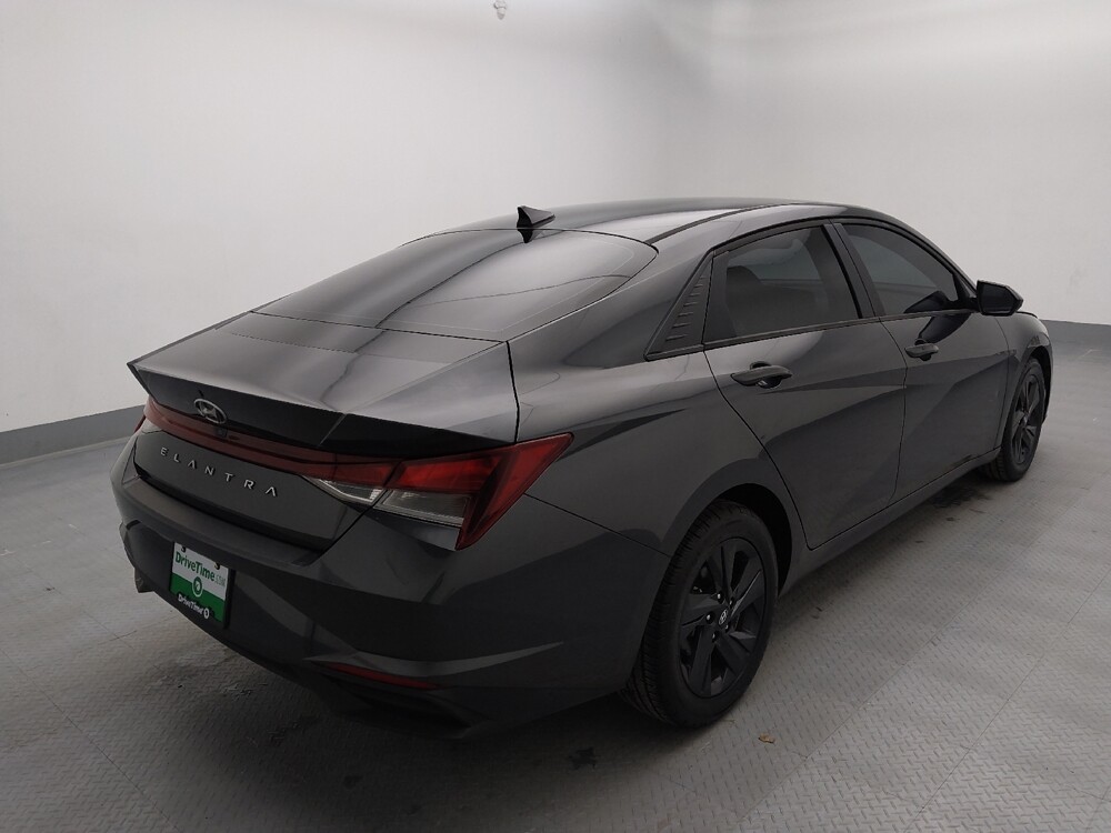 2021 Hyundai Elantra in Independence, MO 64055 - 18111703 9