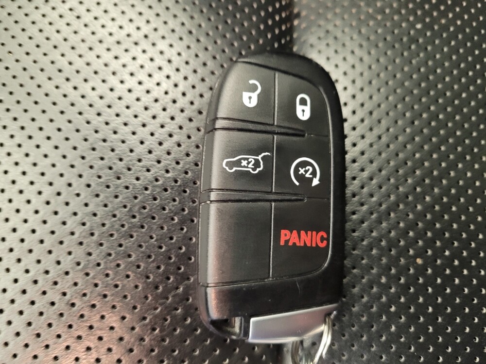 2019 Jeep Grand Cherokee in Miamisburg, OH 45342 - 18111704 32