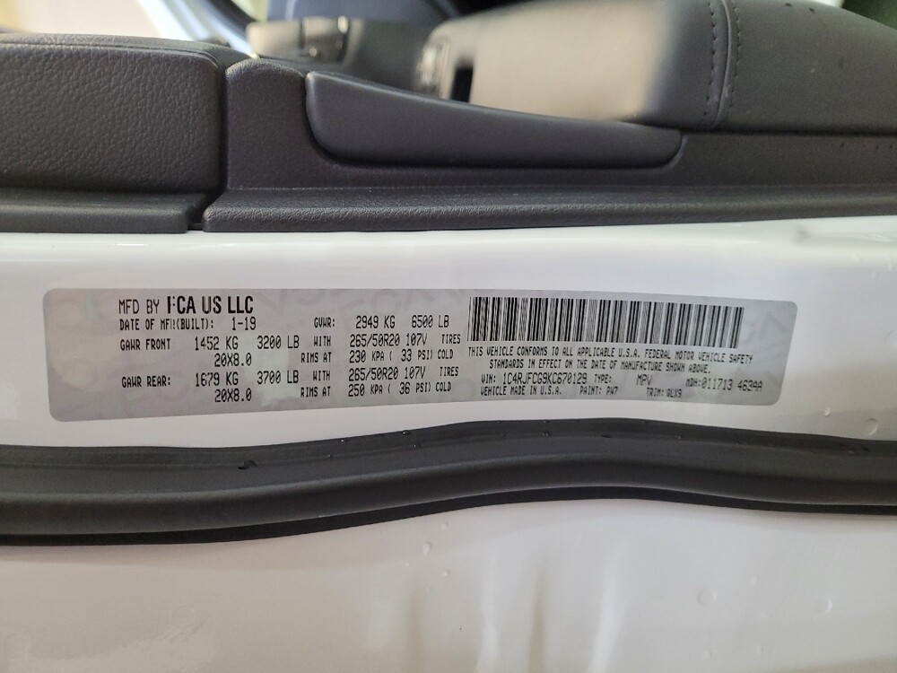 2019 Jeep Grand Cherokee in Miamisburg, OH 45342 - 18111704 33