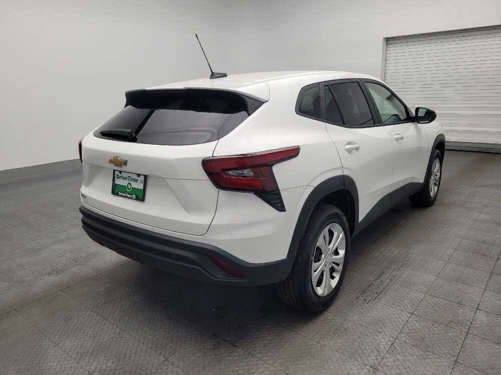 2025 Chevrolet Trax in Pelham, AL 35124 - 18111708 9