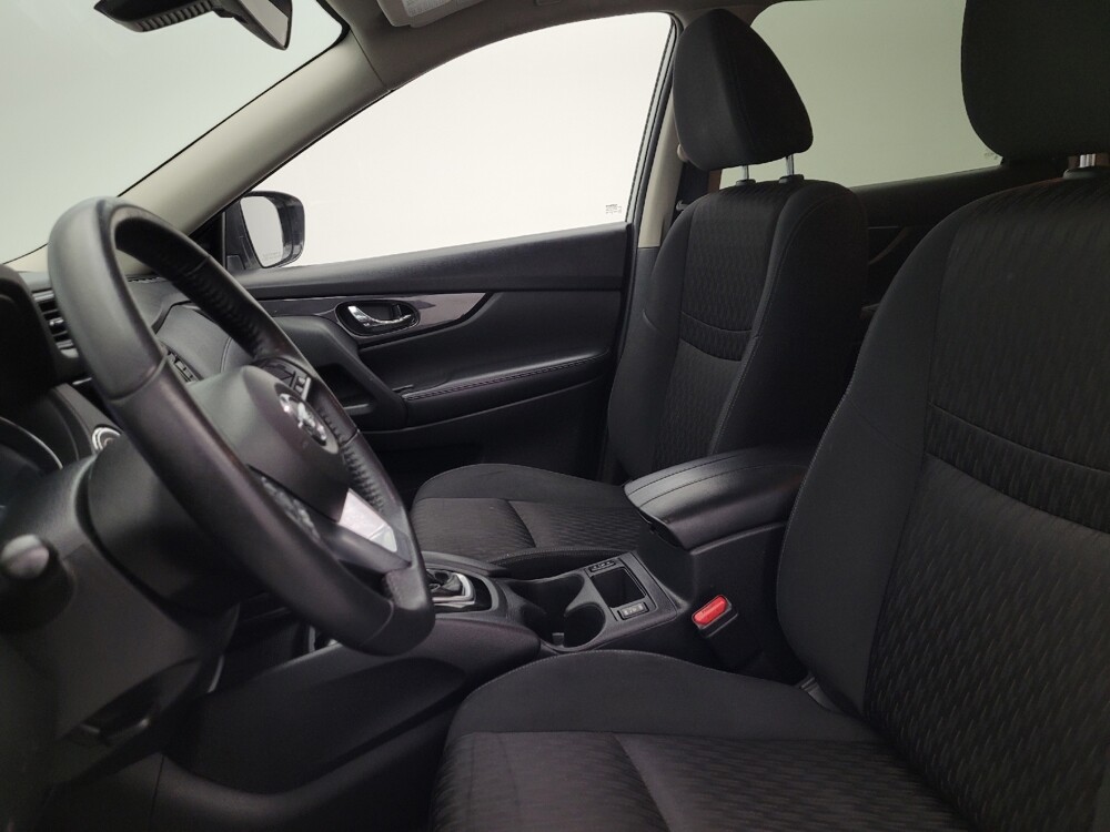 2020 Nissan Rogue in Glendale, AZ 85301 - 18111714 17