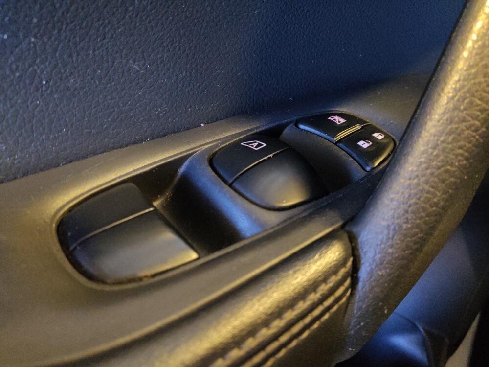 2020 Nissan Rogue in Glendale, AZ 85301 - 18111714 27