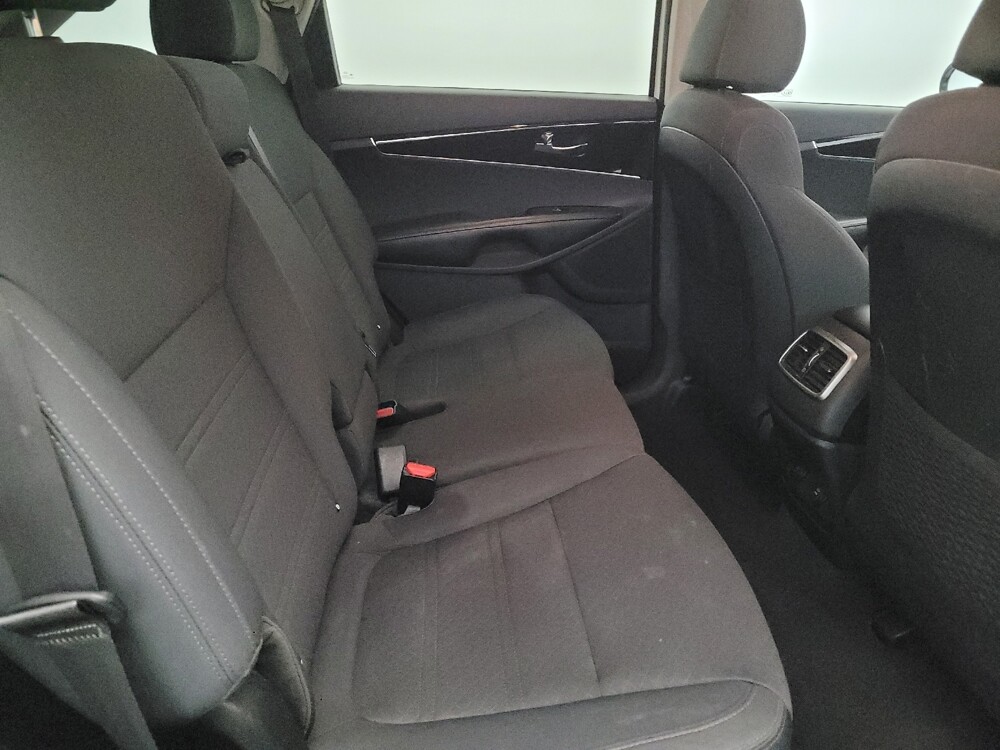 2020 Kia Sorento in Newport News, VA 23601 - 18111717 19