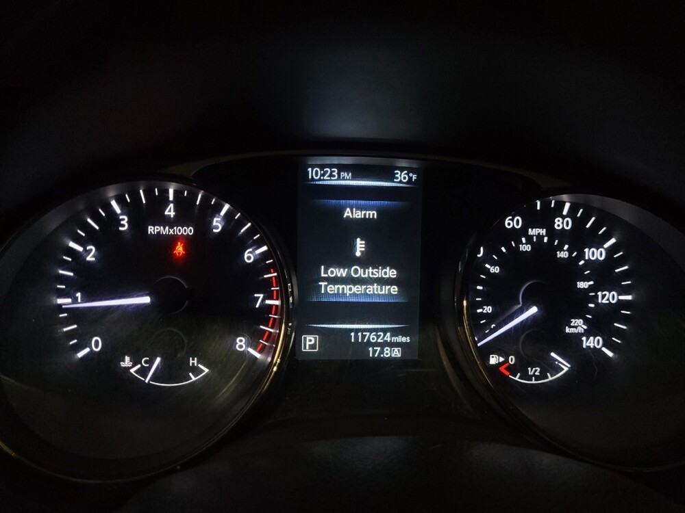 2015 Nissan Rogue in Pittsburgh, PA 15237 - 18111720 23