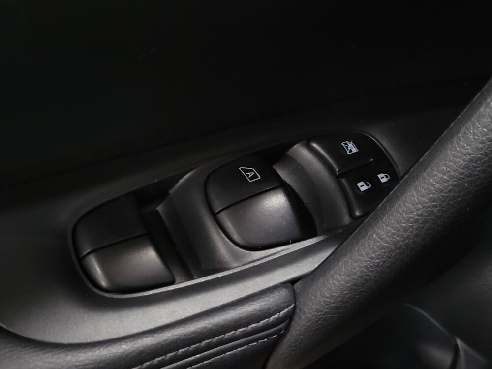 2016 Nissan Rogue in Pittsburgh, PA 15237 - 18111721 27