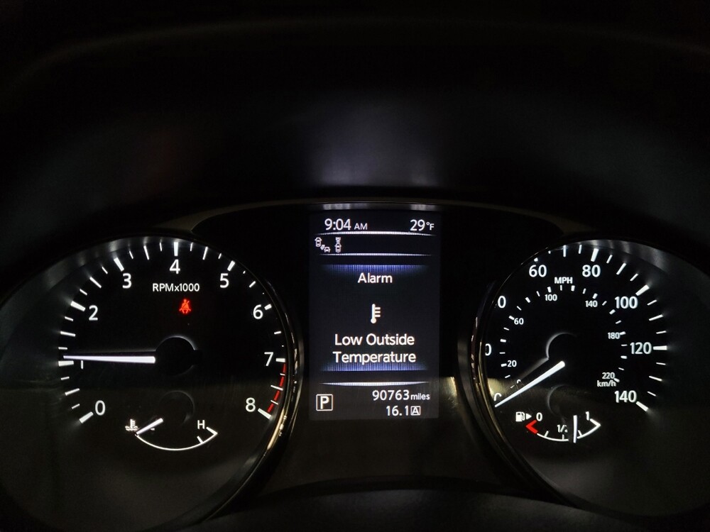 2016 Nissan Rogue in Pittsburgh, PA 15237 - 18111721 23