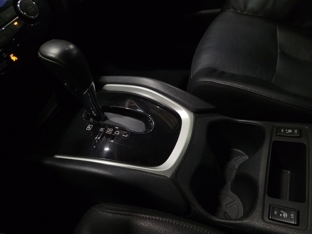 2016 Nissan Rogue in Pittsburgh, PA 15237 - 18111721 26