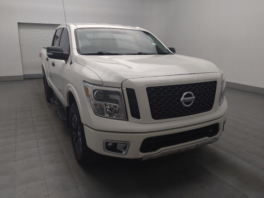 2018 Nissan Titan in Marietta, GA 30062 - 18111727 13
